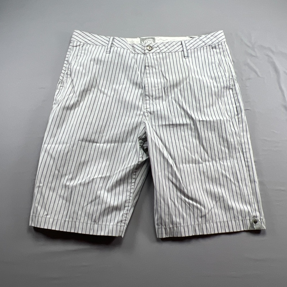 Vans Chino Shorts Mens 38 White Blue Pinstripes Cotton Belt Loops Flat Front